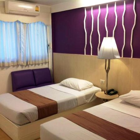 Highway Hotel Chiang Mai Exterior foto